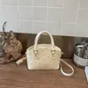 Bolsa feminina de nicho de comércio exterior de alta qualidade, novo modelo 2026, bolsa de mão requintada e versátil, bolsa transversal pequena tote super popular
