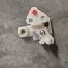 Triciclo Eléctrico de Cuatro Ruedas Nueva Energía Frenos ABS Pieza de Montaje de Plástico Cuerpo de Bloqueo Cerradura de Puerta de Coche Blanco Pieza ABS Bloqueo