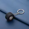 Nuevo llavero colgante de neumático de coche de goma blanda de PVC, accesorios de simulación, modelo de cubo de rueda modificado, llavero de silicona