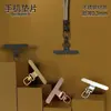 Soporte para Teléfono Móvil con Clip Metálico Giratorio de 360 Grados, Conexión Fija Giratoria de Acero Inoxidable, Duradero y Resistente, Correa para Teléfono Móvil