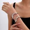 Pulseras Populares Transfronterizas Europeas y Americanas Ins Normcore Pulseras con Patrón de Onda Asimétrico Pulseras Metálicas Brillantes Joyería para Mujer