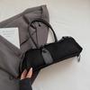 Versão Coreana Bolsa de Ombro Única Simples de Nicho para Escritório e Trajeto Diário para Mulheres Moda Outono 2025 Elegante Bolsa Baguette de Axila