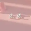 Aretes de Tornillo de Plata Pura S999 con Cruz y Flor de Cuatro Hojas, Estilo Coreano, Lujo Ligero, Simples y Elegantes, Amigables con los Oídos, Envío Directo