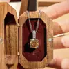 Colar com Pingente Octogonal Clássico de Cabeça de Touro com Corte Rosa Paraíba, Brincos de Diamante Coloridos, Anel de Diamante Rosa, Pulseira Azul Oceano