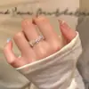 Anillo de fuegos artificiales elegante y exquisito para mujer, lujo ligero, moderno, único, anillo abierto versátil, borde ancho, anillo de moda para el dedo índice de celebridad de internet