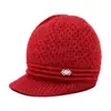 Sombreros de otoño e invierno para mujeres de mediana edad y mayores, con protección para las orejas, forro de polar y calidez, disponibles en un estilo de punto grueso