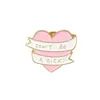 Combinação de desenho animado nova insígnia de liga pintada joia pequena mochila chapéu personalidade versátil broche de animal