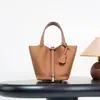 Bolsa Cesta de Vegetais Clássica de Couro Bovino de Primeira Camada Personalizada de Fábrica, Bolsa Saco de Couro Genuíno de Alta Qualidade, Bolsa de Mão Versátil para Exportação