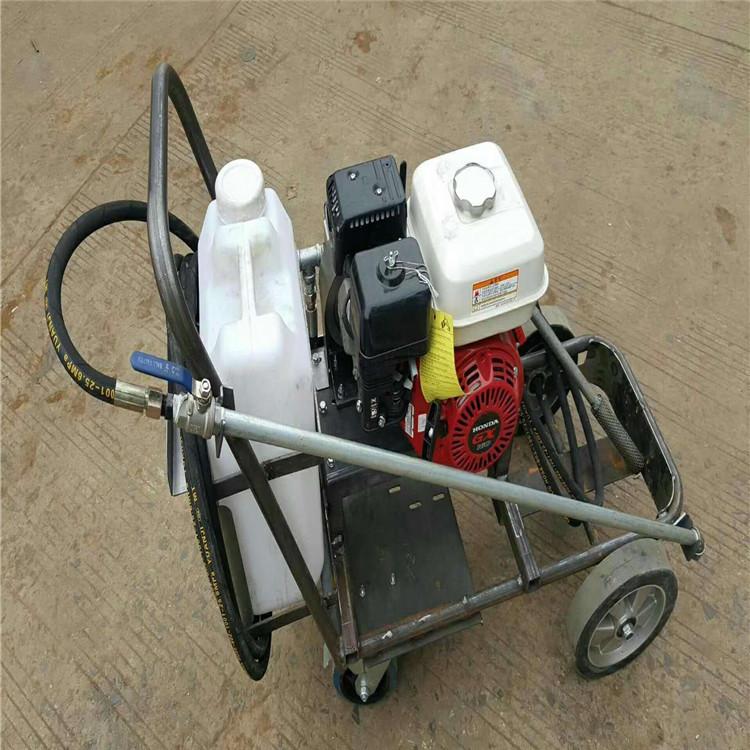 39eb225246744672611d9f11417356