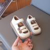 Sapatos de Couro Pequenos para Meninas Moda 2025 Verão Novo Estilo Britânico Sapatos de Princesa Sola Macia Bebê Criança Sapatos de Bico Fechado