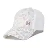 Gorra de Béisbol Coreana de Moda Nueva de Verano para Mujer con Logo m Estampado Dorado Diseño de Camuflaje Versátil Estilo Callejero Sombrero para el Sol