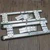 Accesorios para escritorio de computadora de aula Soporte para teclado de plástico ABS Carril deslizante para teclado de traje de laboratorio Venta directa de fábrica