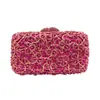 * Bolsa de noite Dai Wei Foreign Trade cravejada de diamantes, estilo europeu e americano, com recorte em formato de flor e detalhes em diamante. Bolsa clutch feminina com pedraria.