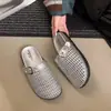 El amor propio comienza en tus pies, y tu viaje comienza con tu temperamento. Plata, Beige, Negro, Cajón, Anodizado, Caucho, Otro