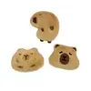 Broche de muñeca capibara de peluche de dibujos animados ropa linda de conejillo de indias bufanda accesorios decorativos DIY guantes accesorios para zapatos