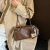 Bolsa Grande de Nova Moda Super Quente para Mulheres Versátil de Ombro Único Elegante Couro Encerado Oleado Moda Casual Outono/Inverno 2026