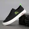 Sapatos Masculinos 2026 Novo Estilo Primavera Estilo Chinês Respiráveis Sapatos Xadrez Cadarço Frontal Sapatos Masculinos de Cano Baixo Casual Lona
