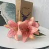 Nova Flor Artificial de Lírio com 3 Cabeças, Flor Artificial com Sensação Caseira Atacado para Decoração, Layout de Salão de Casamento, Decoração Suave para Hotel