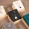 Soporte de Exhibición de Collares con Colgante de Anillo de Madera de Venta Caliente Transfronterizo para Mostradores de Ventana, Exhibición de Joyería, Transmisión en Vivo y Accesorios de Fotografía
