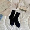 Calcetines de tela de conejo de otoño e invierno para mujer, color marrón leche, punto de doble aguja, calcetines de media caña, modernos japoneses ins, calcetines de felpa versátiles