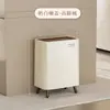 Cubo de basura para uso doméstico en baño y sala de estar, cubo de basura de alta gama de lujo ligero con tapa, gran capacidad para dormitorio y tocador