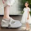 Sandalias Cerradas para Niñas 2026 Verano Nuevos Zapatos Casuales Ligeros para Niñas Mayores Sandalias de Malla Zapatos para Niñas