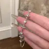Pulseira Cruzada Flor de Íris de Zircônia Japonesa e Coreana 2026 Nova Moda Simples Personalizada Joia de Alto Padrão para Mulheres