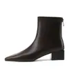 Botas Chelsea 585-1 Vermelho Cereja Bico Quadrado Salto Bloco, Botas Motociclista Femininas, Botas Slim Estilo Britânico para Outono