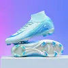Nuevos zapatos de fútbol transfronterizos para estudiantes hombres y mujeres, zapatos de fútbol TF con tacos largos para césped artificial de la Copa de Europa, en stock para venta al por mayor