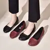 Zapatos planos versátiles para mujer, nuevo modelo otoño 2026, punta redonda, casual, cómodos, sencillos, adecuados para madres jóvenes, mocasines