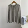 Novo Top de Tricô com Capuz e Floco de Neve de Manga Longa para Primavera e Outono, com Toque de Luxo em Cinza, Recomendado para um Look Estiloso, Solto e Versátil