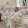 Juego de cuatro piezas estilo encaje de terciopelo de leche de grado A con estampado floral pequeño, sábana cálida de otoño e invierno, protector de colchón, funda de edredón, ropa de cama para el hogar