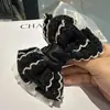 Pinza para el Cabello Retro Elegante Estilo Celebridad de Internet Coreana con Forma de Lazo Estilo Chanel y Dientes, Disponible en Múltiples Colores, para Peinados Elegantes
