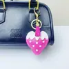 Llavero Creativo de Fresa con Borla de Cuero PU para Llaves de Coche Colgante de Bolso Accesorios Lindos para Auriculares Regalo
