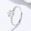 Anel de Diamante Moissanite para Mulheres, Anel de Prata 925, Joia de Zircônia de Alto Padrão de Nicho, Anel Elegante de Acessório para Mão da Moda de Luxo Leve