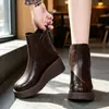 Botas Martin macias e confortáveis, versáteis e estilosas, em couro macio, novas botas femininas para outono e inverno de 2026, com forro de pelúcia, bico redondo, sola grossa, botas curtas que aumentam a altura