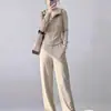 Conjunto Completo de Roupa Estilo Coreano de Outono Redutor de Idade Cor de Aveia Moletom com Capuz Calças de Pernas Largas Conjunto Casual Esportivo de Duas Peças para Mulheres