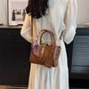 Bolsos Populares para Mujer de Este Año 2024 Nuevo Estilo Versátil Bolso Bandolera de Mano Diseño Nicho Estilo Coreano Bolso Balde
