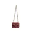 Bolso de Mano Cuadrado Pequeño de Estilo Francés de Moda Transfronterizo para Mujer, Bolso de Hombro Bordado de Moda Nuevo Invierno 2025 con Cadena Bolso Cruzado
