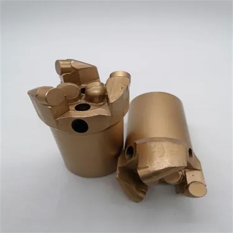 金刚石复合片取心钻头 (4)