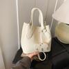 Bolsa de Mão Nicho Casual da Moda para Mulheres 2025 Primavera Bolsa Balde Simples e Fresca Bolsa Transversal para Trabalho