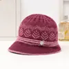 Gorros de otoño e invierno para mujer, madres de mediana edad y mayores, gorros de punto con protección para las orejas, gorros cálidos con forro de polar para abuelas