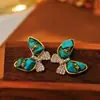 Nuevos Pendientes Populares Franceses Retro de Mariposa Turquesa con Circonita Lujo Accesible Diseño de Nicho Pendientes de Gama Alta para Mujer