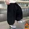 Pantalones forrados de forro polar para niño Otoño/Invierno 2026 Estilo Nuevo Estilo Callejero Fresco Pantalones de Chándal para Niños Ropa de Invierno Pantalones Deportivos para Niño Atractivo de Moda