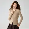 Chaqueta de punto con cremallera y corte ajustado que realza la figura, capa base de hilo Kangsaaini 35% cachemir, con capucha, color liso, cárdigan tejido