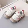 Zapatos para Caminar para Bebé 2025 Primavera Nuevos Zapatos para Bebé Zapatos de Cuero para Bebé Estilo Otoño Zapatos para Niños Bordado de Osito