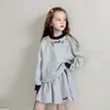 Conjunto Tutu Elefantito Niños y Niñas 2026 Principios de Otoño Nuevo Sudadera Bordada Cuello Redondo Pantalón Casual Falda Corta Conjunto de Tres Piezas