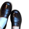 Zapatos de cuero para mujer estilo británico retro 2026 nuevo modelo mocasines slip-on con tacones gruesos, punta redonda, suela gruesa, zapatos casuales