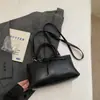 Bolso Cruzado 2026 Bolso Versátil Bolso de Viaje para el Trabajo Bolso Elegante para Mujer Almohada Lazo Nudo Sensación Nicho Nuevo Gran Capacidad