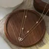 Cadena Clavicular Elegante para Mujer con Baño de Oro Real y Circonita Microincrustada, Collar de Corazón de Doble Capa con Diseño de Nicho, Cadena para el Cuello Estilo Europeo y Americano